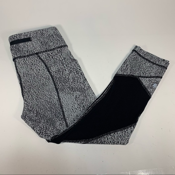 lululemon athletica Pants - Lululemon Rival Pace Crop Leggings White Black